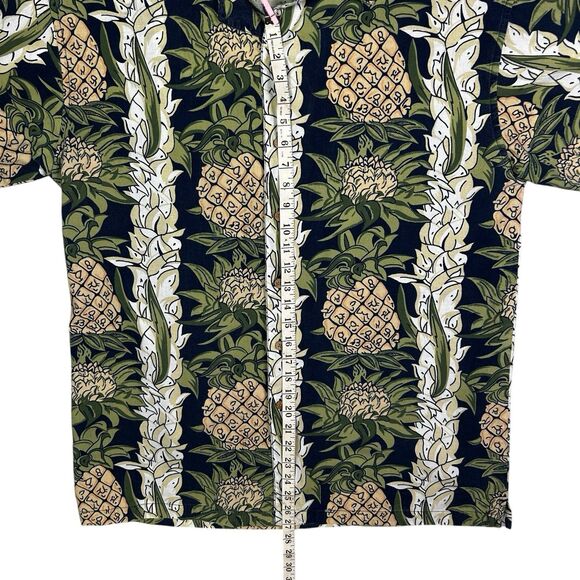 Third Coast Men’s Size Large Button Up Short Sleeve Pineapple Print Shirt - Picture 4 of 6